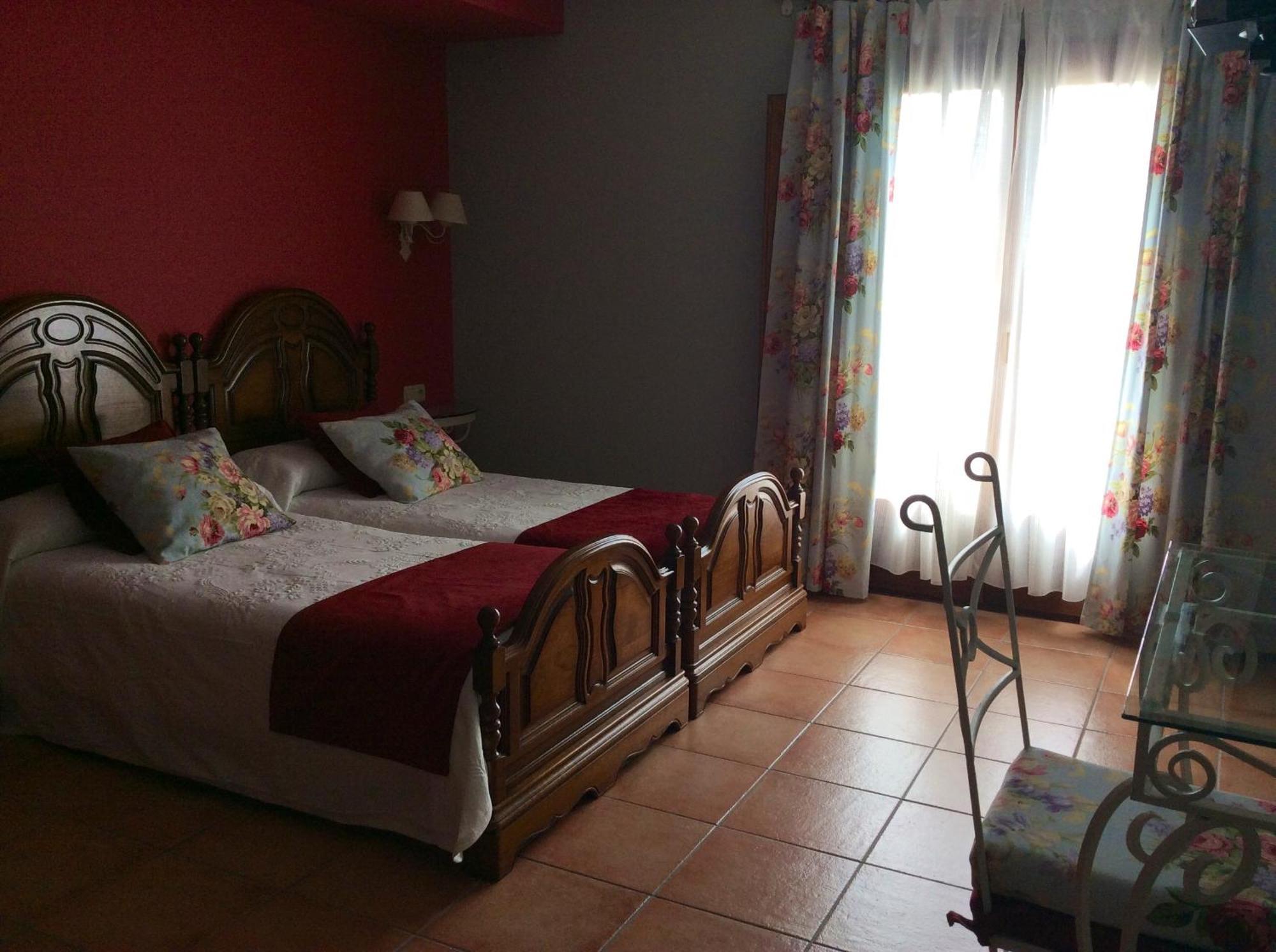 Hotel Rural Los Roturos Maestu Εξωτερικό φωτογραφία