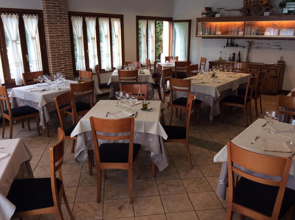 Hotel Rural Los Roturos Maestu Εξωτερικό φωτογραφία